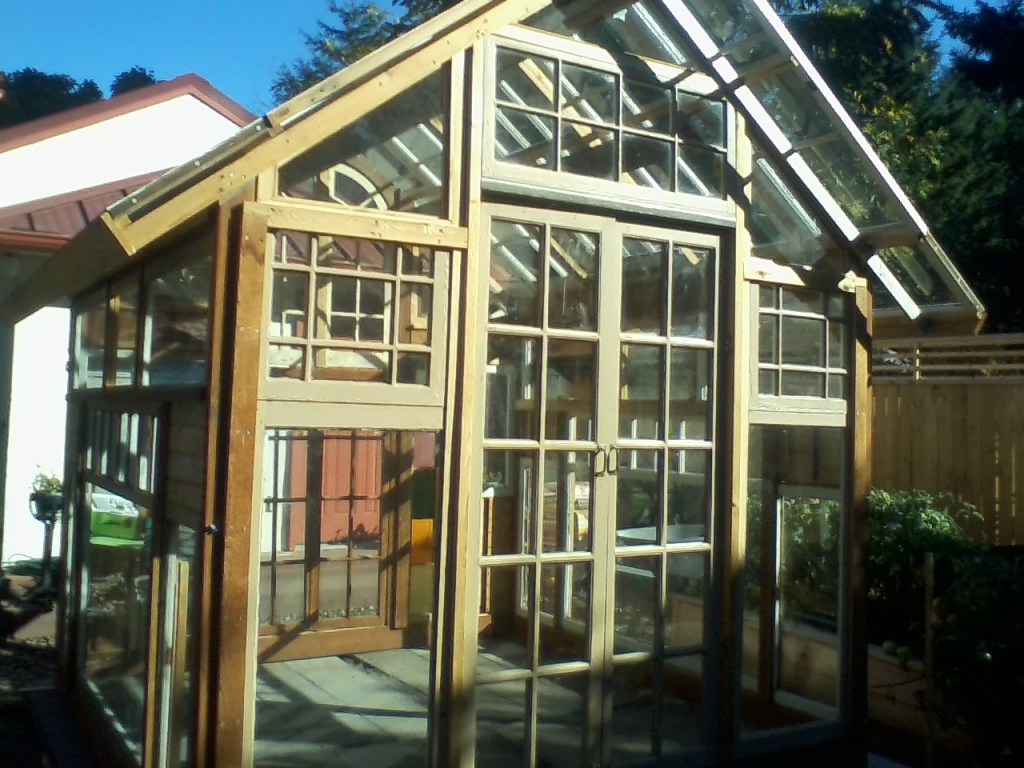 I Build Greenhouses